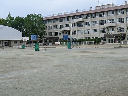 川越市立川越第一中学校まで約1000m(徒歩13分)