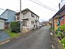 外観：前面道路を含めた現地写真です。