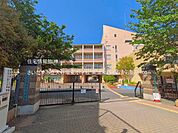 さいたま市立大谷場東小学校まで約700m（徒歩9分）