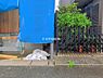 外観：前面道路を含めた現地写真です。
