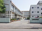 松戸市立新松戸南中学校まで約390m（徒歩5分）