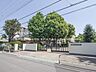 周辺：松戸市立六実小学校まで約90m（徒歩2分）