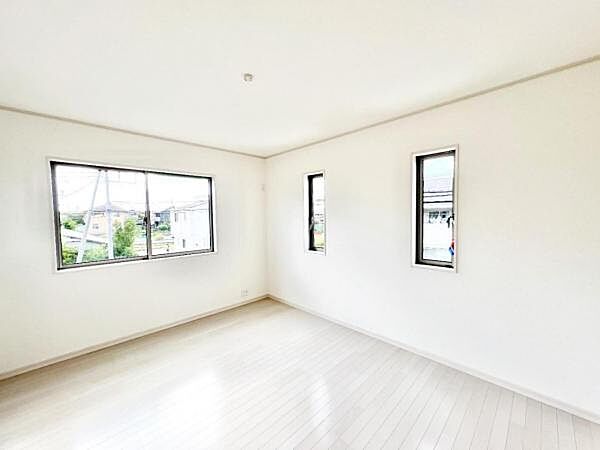洋室を拡大表示