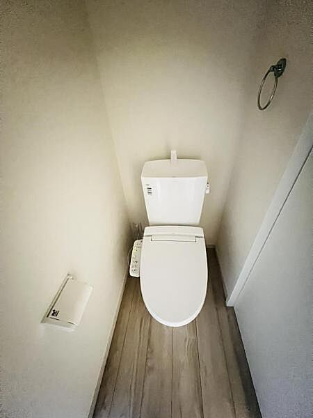トイレを拡大表示