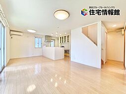 岐阜市大菅北 中古戸建 5LDKのリビング/ダイニング