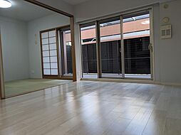 ガーデンフラッツ豊中旭ヶ丘サウスプレイス 113 3LDKのリビング/ダイニング