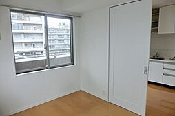 パークキューブ市ヶ谷 703 7階1DKのリビング/ダイニング