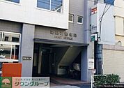 湯島二郵便局 徒歩3分。郵便局 180m