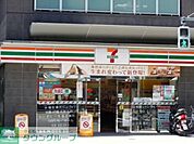 セブンイレブン東池袋3丁目店 徒歩0分。コンビニ 1m