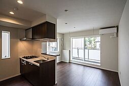 小日向テラスハウス 203 2階1LDKのリビング/ダイニング