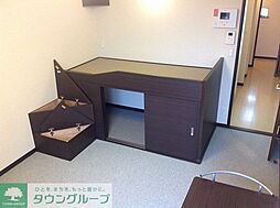 レオネクストレプロットIII 202 2階1Kのリビング/ダイニング