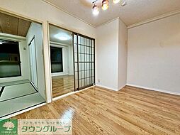 エクセル・フラットIII 202 2階2DKのリビング/ダイニング