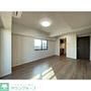 東武伊勢崎線 梅島駅 徒歩6分の賃貸マンション 2階1LDKのリビング/ダイニング