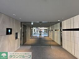 17 / 32