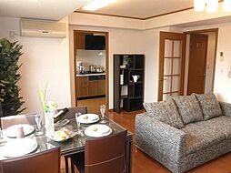 東京メトロ日比谷線 広尾駅 徒歩5分の賃貸マンション 5階1LDKのリビング/ダイニング