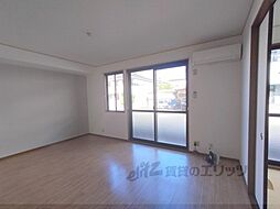 JR関西本線 奈良駅 バス11分 八条地蔵前下車 徒歩5分の賃貸アパート 1階2LDKのリビング/ダイニング