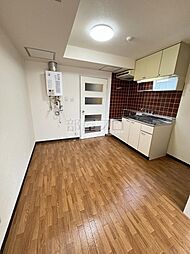 エンドレス三井西岡 2階1DKのリビング/ダイニング