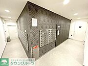 タウンハウジングレジデンス事業部　恵比寿店・赤坂店までお問合せ下さい。