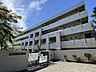 周辺：吹田市立北山田小学校 880m