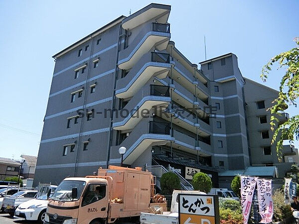 メゾンラフィーヌ奥野 ｜大阪府茨木市真砂2丁目(賃貸マンション3LDK・6階・75.00㎡)の写真 その1