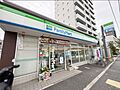 ファミリーマー...