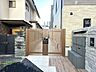 エントランス：安心感のあるＴＶモニター付オートロックマンションです。
