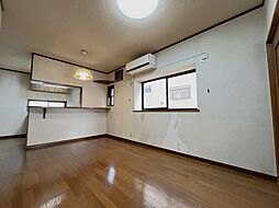 市川市若宮2丁目 4LDKのリビング/ダイニング