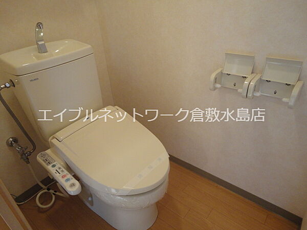 画像9:シャワー付きトイレ