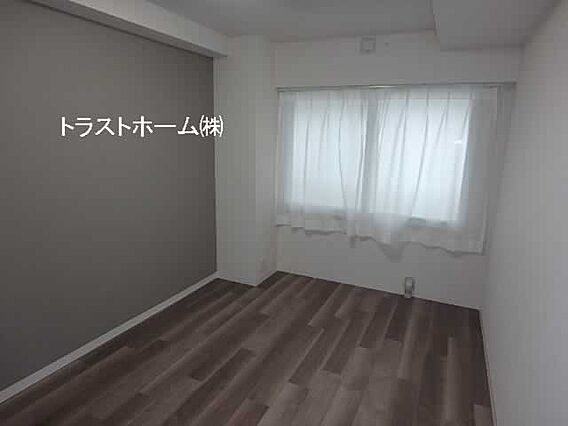 洋室7.6帖