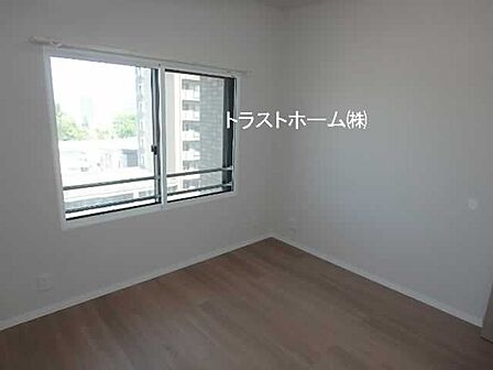 洋室5.7帖