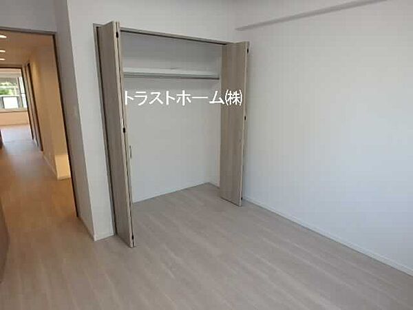 洋室を拡大表示