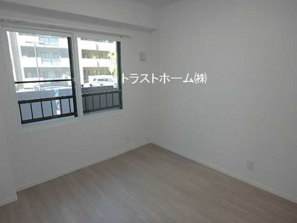 洋室を拡大表示