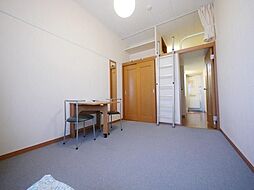 レオパレスフェニックス 204 2階1Kのリビング/ダイニング