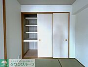 和室押入れ収納：一間半収納