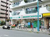 ローソンストア100わらび中央店 130m