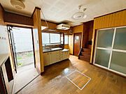 リフォーム中です。１Ｆは広々ＬＤＫになります。