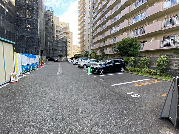 画像26:駐車場