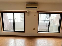 JR山手線 恵比寿駅 徒歩4分の賃貸マンション 9階2LDKのリビング/ダイニング