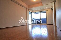 東京メトロ千代田線 明治神宮前駅 徒歩4分の賃貸マンション 3階1LDKのリビング/ダイニング