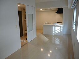 東京メトロ有楽町線 新富町駅 徒歩4分の賃貸マンション 2階1LDKのリビング/ダイニング