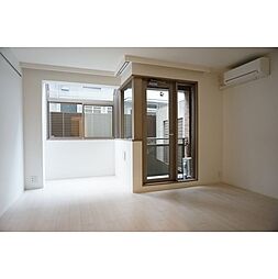 東京メトロ銀座線 表参道駅 徒歩9分の賃貸マンション 1階1Kのリビング/ダイニング