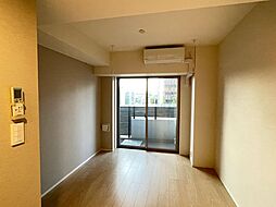 東京メトロ半蔵門線 表参道駅 徒歩13分の賃貸マンション 13階ワンルームのリビング/ダイニング