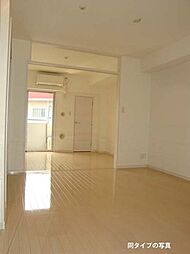 JR山手線 目黒駅 徒歩8分の賃貸マンション 2階1LDKのリビング/ダイニング