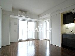 東京メトロ日比谷線 六本木駅 徒歩3分の賃貸マンション 2階ワンルームのリビング/ダイニング