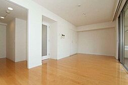 東京メトロ千代田線 赤坂駅 徒歩9分の賃貸マンション 4階ワンルームのリビング/ダイニング