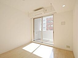 東京メトロ日比谷線 神谷町駅 徒歩3分の賃貸マンション 6階ワンルームのリビング/ダイニング