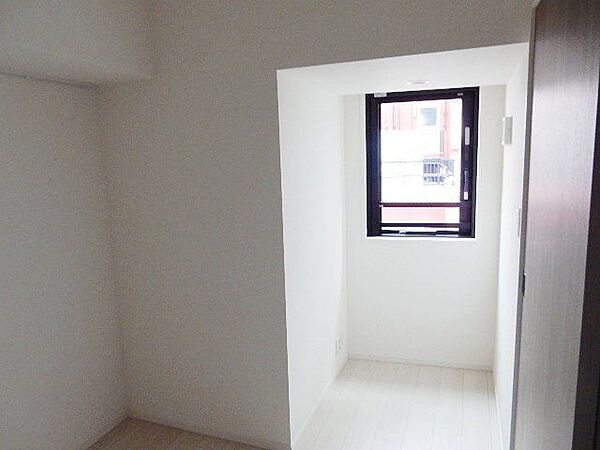 apartment 東京都中央区日本橋堀留町１丁目3-11
地図を見る