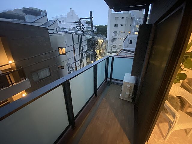 バルコニー