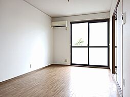 JR鹿児島本線 川内駅 バス13分 育英小入口下車 徒歩4分の賃貸アパート 1階2DKのリビング/ダイニング