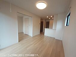 JR鹿児島本線 川内駅 3.3kmの賃貸アパート 1階1LDKのリビング/ダイニング